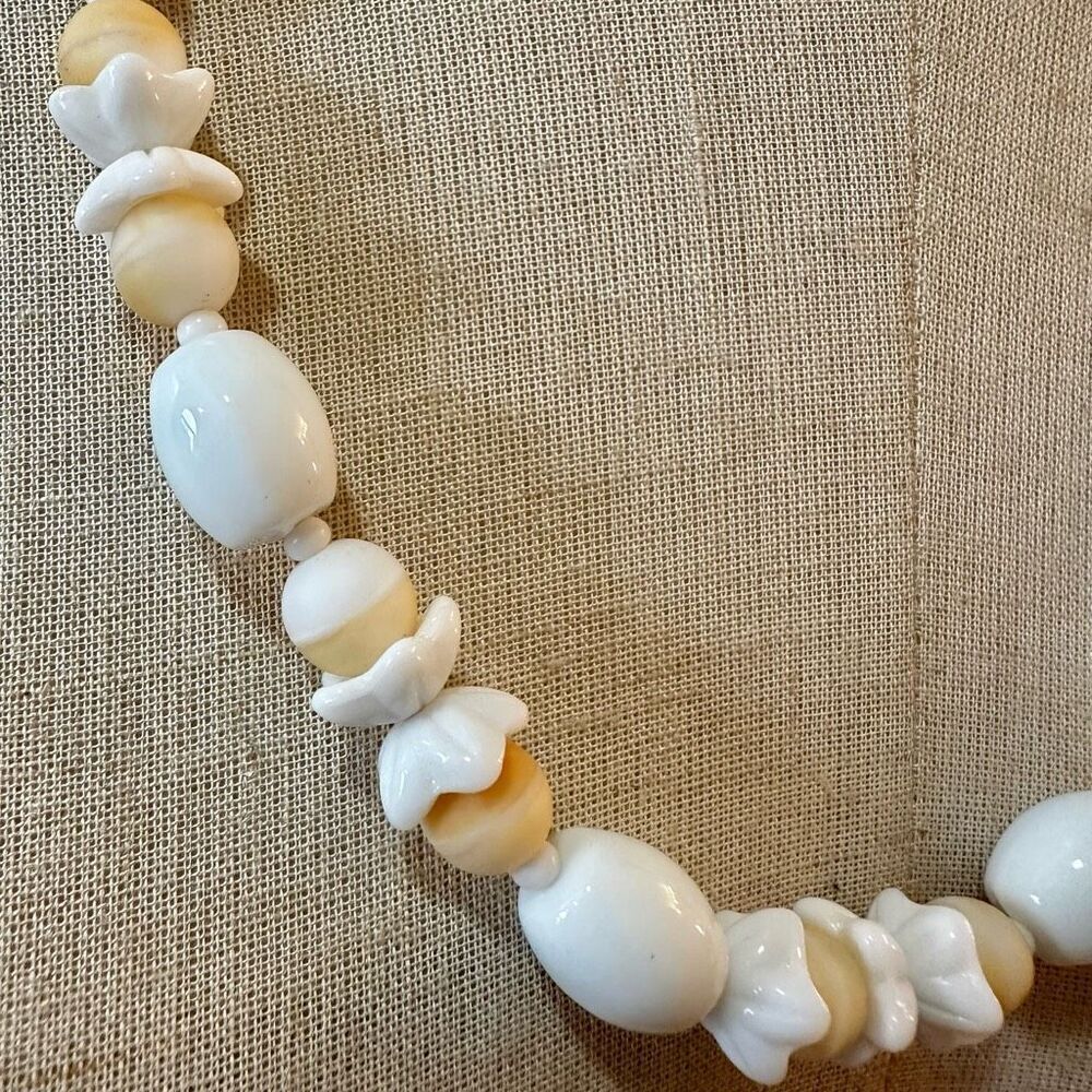 White milk glass long beaded necklace - Picture 3 of 6